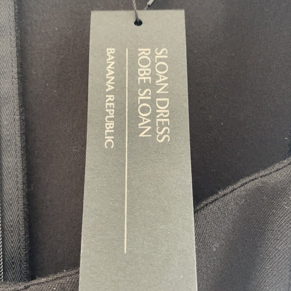 Black salon dress from Banana Republic - Picture 4 of 5